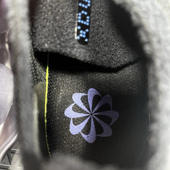 Nike Air Max Scorpion FK 2022 Mens Size 10 Black Purple Running Lace Up Shoes - Picture 6 of 10